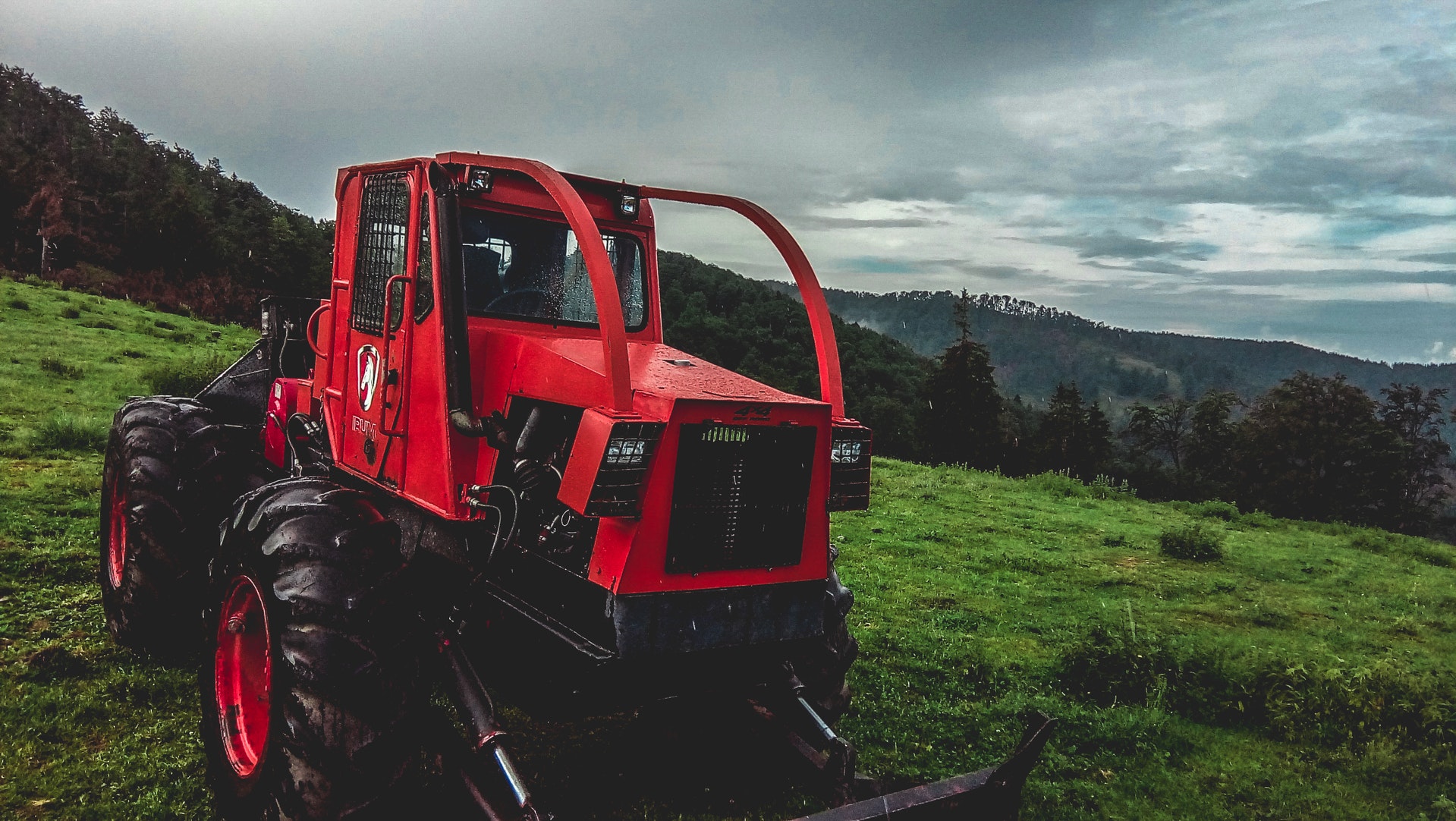 Кредит под залог спецтехники в Саяногорске